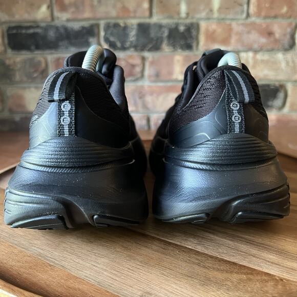 Saucony Guide 17 Triple Womens 7 W Black Road Running Max Cushion Shoes Sneakers - Picture 9 of 16